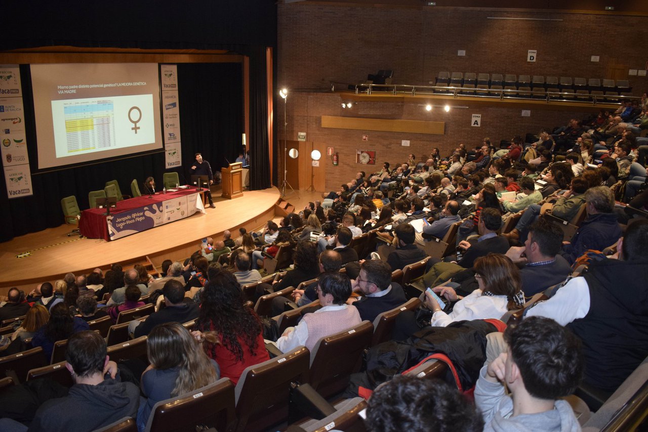 La lucha contra la mamitis, el uso de la genómica, los retos veterinarios y los ensayos de maíz forrajero protagonizaron el encuentro