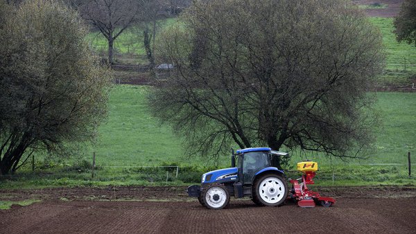A Xunta convoca as axudas para plans de mellora, incorporación de mozos ao agro e desenvolvemento de pequenas explotacións
