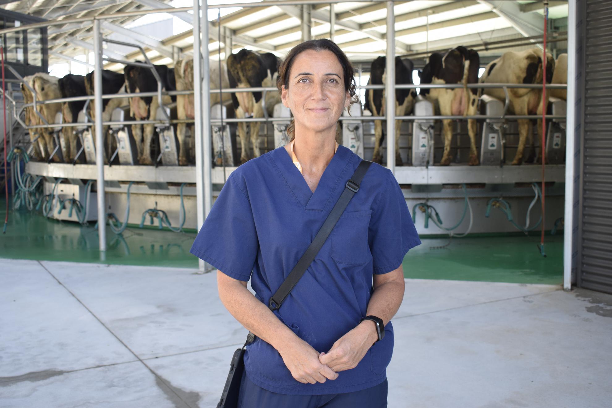 Alejandra de la Barrera, asesora de Calidad de Leche en Ganadería Os Loureiros